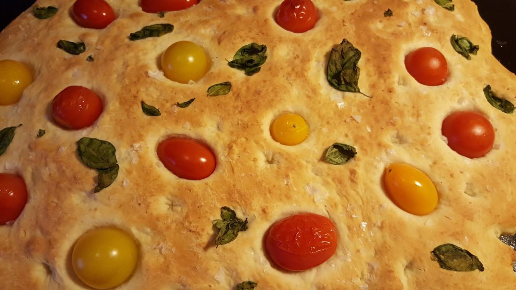 Nybakt focaccia till soppan